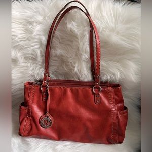 Relic by Fossil Burnt Orange smooth leather Shoulder Bag Barrel style 13x7.5x3